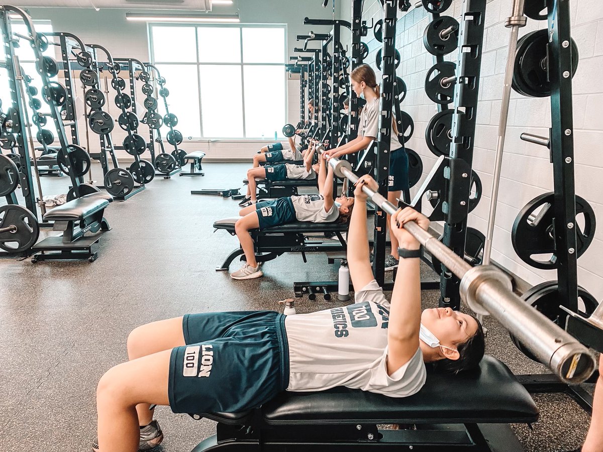 These girls are getting after it during off season! We are so proud of all the work they are putting in! @brooke_bolfing @ohjhschoolnews <a href="/oakhillslions/">The Lions Den</a>