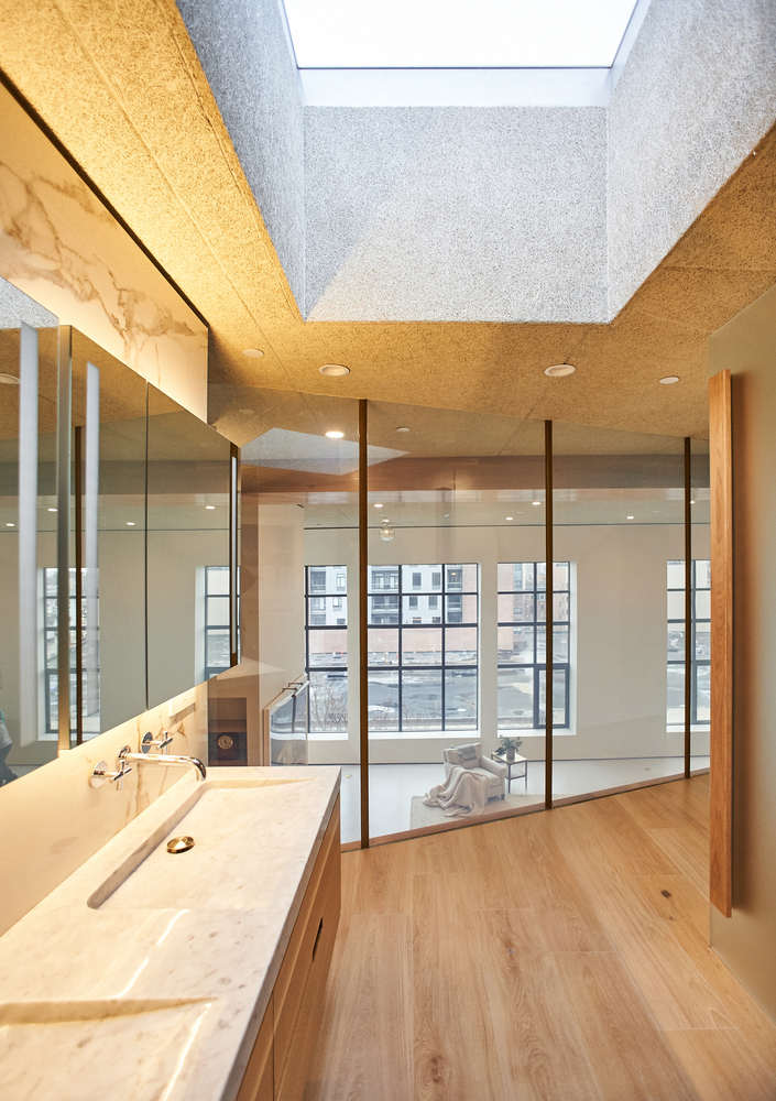 ArchDaily's tweet photo. Oblique Figures Apartment / J.Roc Design - #Boston, #UnitedStates https://t.co/kjJcNPoxpR