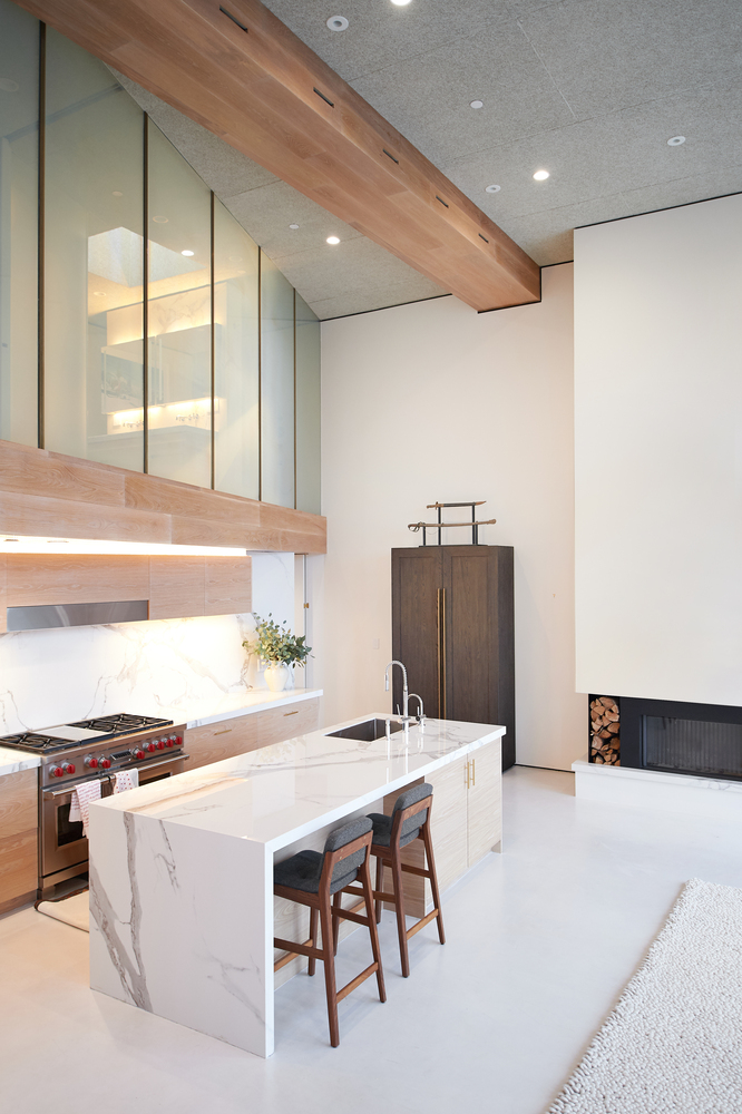 ArchDaily's tweet photo. Oblique Figures Apartment / J.Roc Design - #Boston, #UnitedStates https://t.co/kjJcNPoxpR