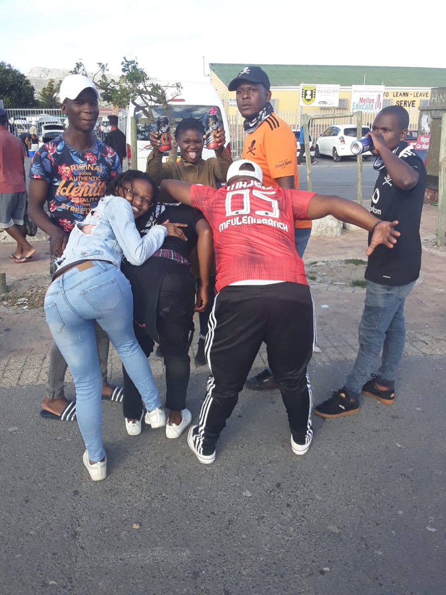 GugulethuBranch's tweet photo. 📸 #FishHoekBranch 2k21 Relaunch https://t.co/DSnyvSv0dH