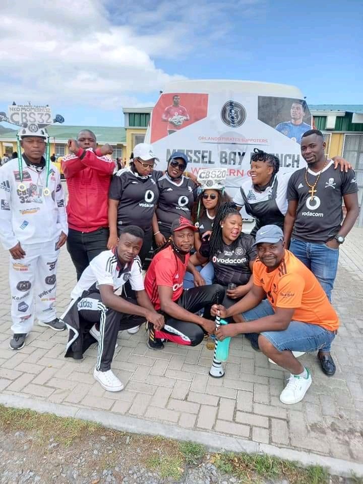 GugulethuBranch's tweet photo. 📸 #FishHoekBranch 2k21 Relaunch || #MosselBayBranch was present, arrived on Friday night https://t.co/pH2BefahCs