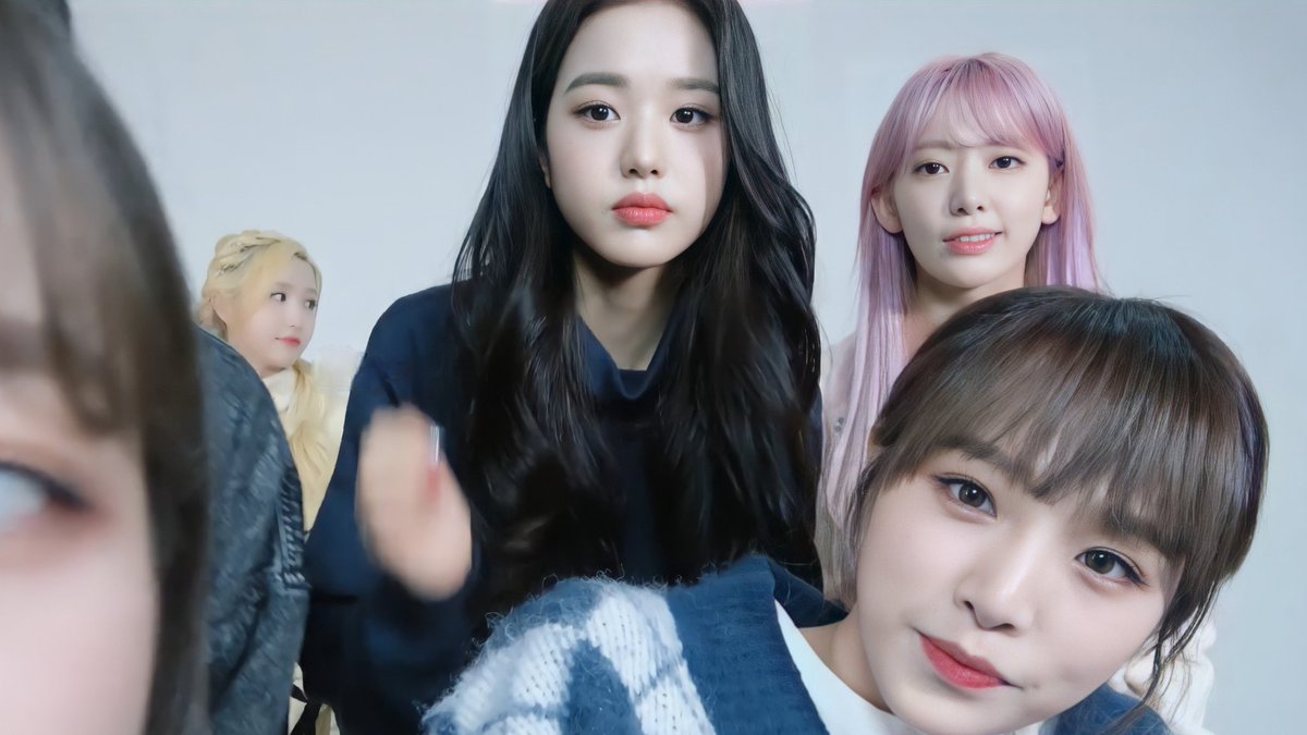 JWYtime's tweet photo. #장원영 #JANGWONYOUNG #원영 #WONYOUNG https://t.co/Bq09tfqaoj