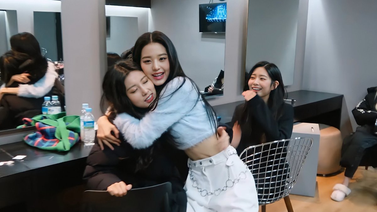 JWYtime's tweet photo. #장원영 #JANGWONYOUNG #원영 #WONYOUNG https://t.co/AcHCw5Y3eX