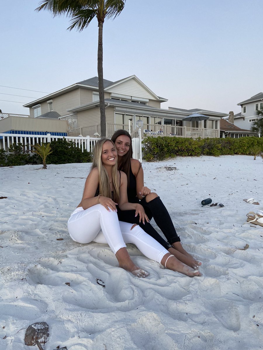 iclarke963's tweet photo. happy birthday g money!! love being with your funny self. i hope you have a great day. let’s keep making more crazy and funny memories together. i love you boo party hard tonight😘🥳🤪❤️ @ahnagambatese https://t.co/uynXgSAvVV