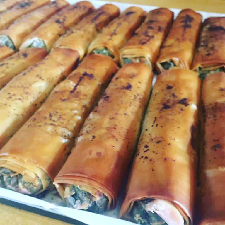 Pokusevskis's tweet photo. Freshly made Spinach and feta filo cigars (Vegetarian) 

#GoBuba #GoCarla #HeatonMoor #Vege #Vegetarian https://t.co/fC3kuXFgYM