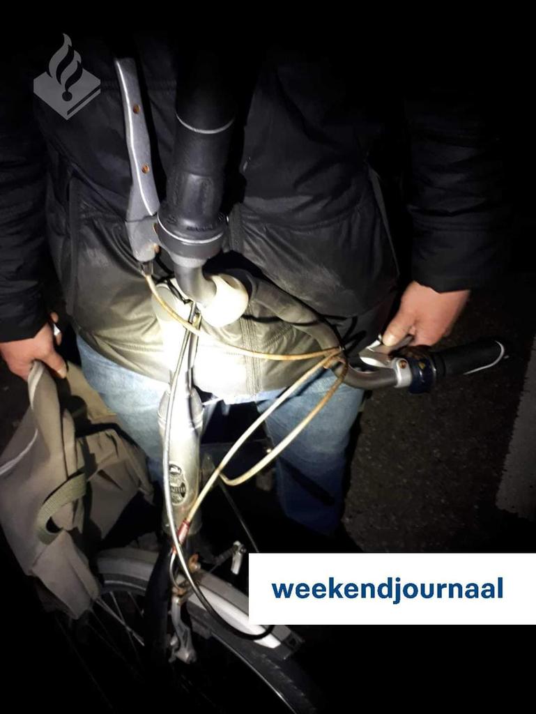 POL_AlphenadRyn's tweet photo. Het is weer een gevuld weekend verslag! Lees hem weer via de bijgevoegde link. #verkeersongeval #verward #onderinvloed #koe #avondklok https://t.co/Tl2nxKgsjO https://t.co/HuiaZavSD4
