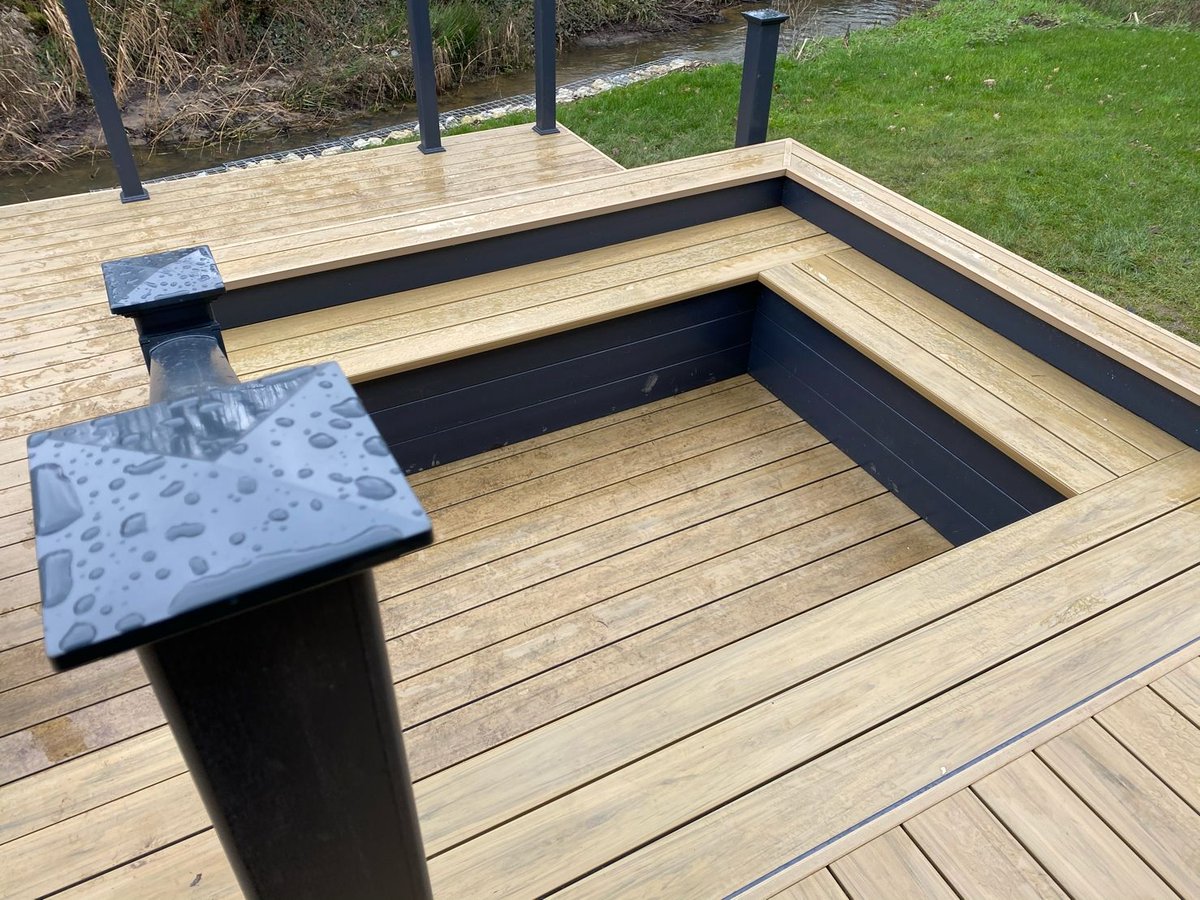 mayfielddecking's tweet photo. A recent bespoke deck installation at @ShorefieldHols 💪 This deck features:⁠
⁠
😍 Sunken seating⁠
🌊 A viewing pontoon⁠
☀ A fabulous view⁠
⁠
All this deck is waiting for is it's infinity glass. Well done to the Mayfield team for this installation!⁠

#themayfieldgroup https://t.co/aEbnAPds76