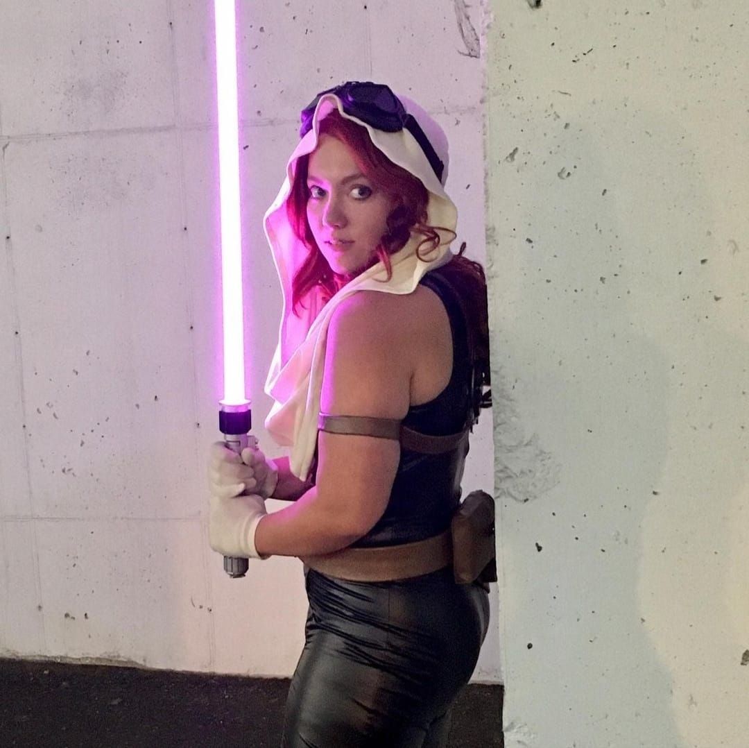 501stLegion's tweet photo. "It's always nice to meet new people and make new enemies".
--Mara Jade
Member: DS-10417
@CentralGarrison @TFE501st #MaraMonday #501st #StarWars #MoreThanLegends #MaraJade #TimothyZahn #TheEmperorsHand https://t.co/GCEbEBdP73