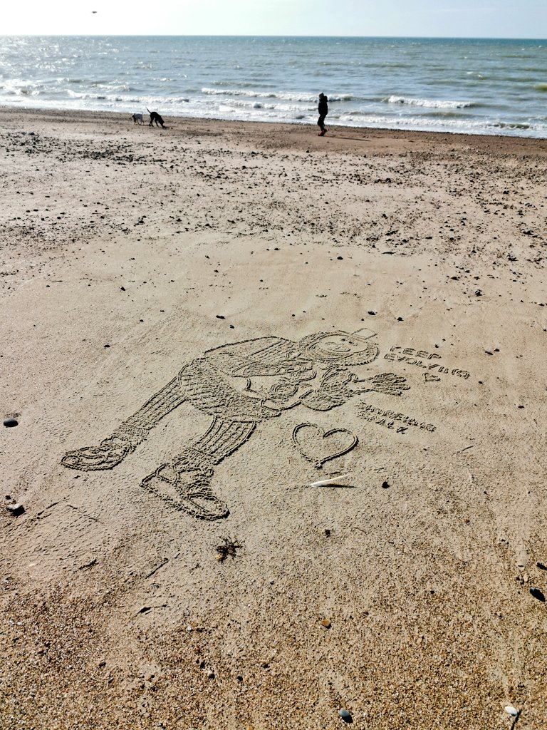 DigiDaughter's tweet photo. Keep Evolving 🧡 #MrLink #MissingLink #MrSusanLink #Bigfoot #Yeti #zachgalifianakis #zoesaldana #hughjackman #StephenFry #evolution
💛 #StaySafe #sanddrawing #beachart 🌊🌊🌊 #Lockdown2021 #morale #VitaminSea #Lockdown2020 #comics #cartoons ✍️ #SandBanksy #shorelinesally No.804 https://t.co/mvwv1v90bG