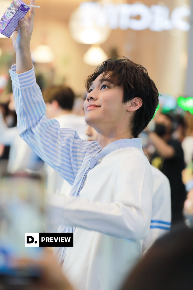 d_dew2000's tweet photo. •210329• — @dew_jsu 

แงงงงง น่ารักกกกกกกกกกกกก

#dew_jsu #dewjirawat
#DutchmillPromParty
#ดื่มให้พร้อมดื่มนมเปรี้ยวดัชมิลล์ https://t.co/vJvkhr27R9