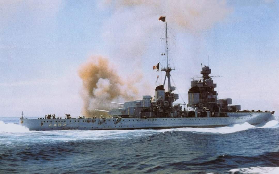 PaoloMauri78's tweet photo. L'incrociatore pesante "#Zara" in una foto a colori del 1938. Affondato, insieme ai pariclasse "#Pola" e "#Fiume", nello scontro navale di #CapoMatapan (28/29 marzo 1941). https://t.co/PGmzYTPfYK