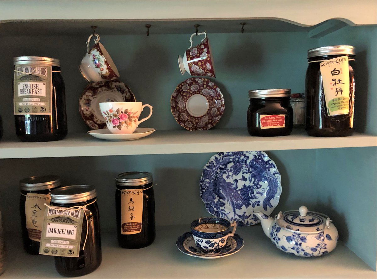 RebeccasTeaCozy's tweet photo. #TeaTip: Store tea in an airtight container. Keep teas at a consistent temperature away from light and any items with a strong odor. Do not store #tea in the fridge.
#tealover #ilovetea https://t.co/zlGmqIEfha