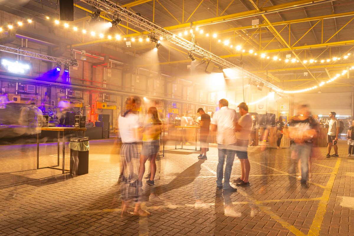 Spring is here!

Printworks offers a seriously impressive choice for your seasonal corporate parties.

This summer, throw your own bespoke event complete with bespoke street food, festoon lighting, deckchairs and an indoor-outdoor option.

printworkslondon.co.uk/hire/summer-pa…