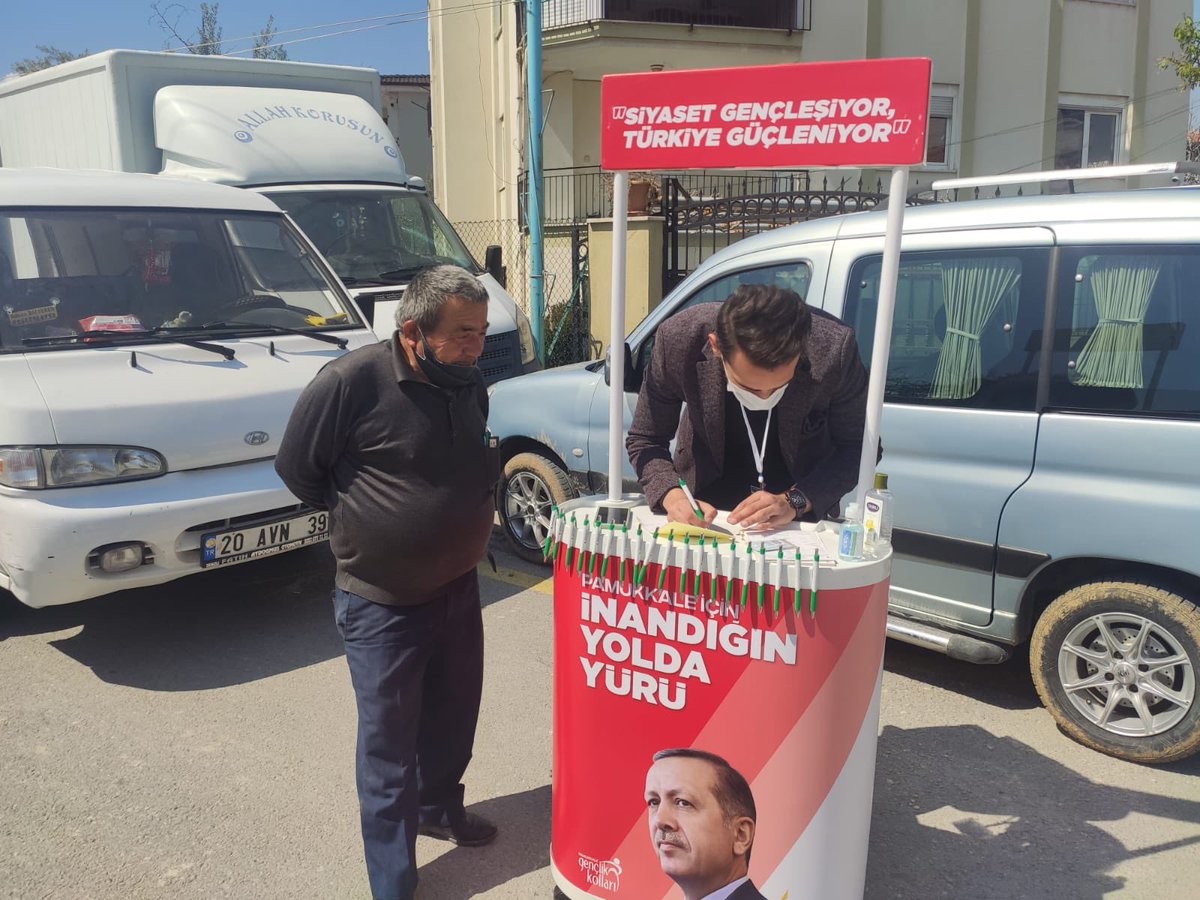 pamukkaleakgenc's tweet photo. Yeni üye çalışmalarımıza tüm hızıyla devam ediyoruz.🙋🏼‍♀️🙋🏻‍♂️🤗

Haydi Genç Kardeşim 
Güçlü yarınlar için bize katıl.!

#GençsinÖndeYürü 
#İnandığınYoldaYürü 

@denizliakgenc 
@pamukkaleakgenc https://t.co/t93AklsmEu