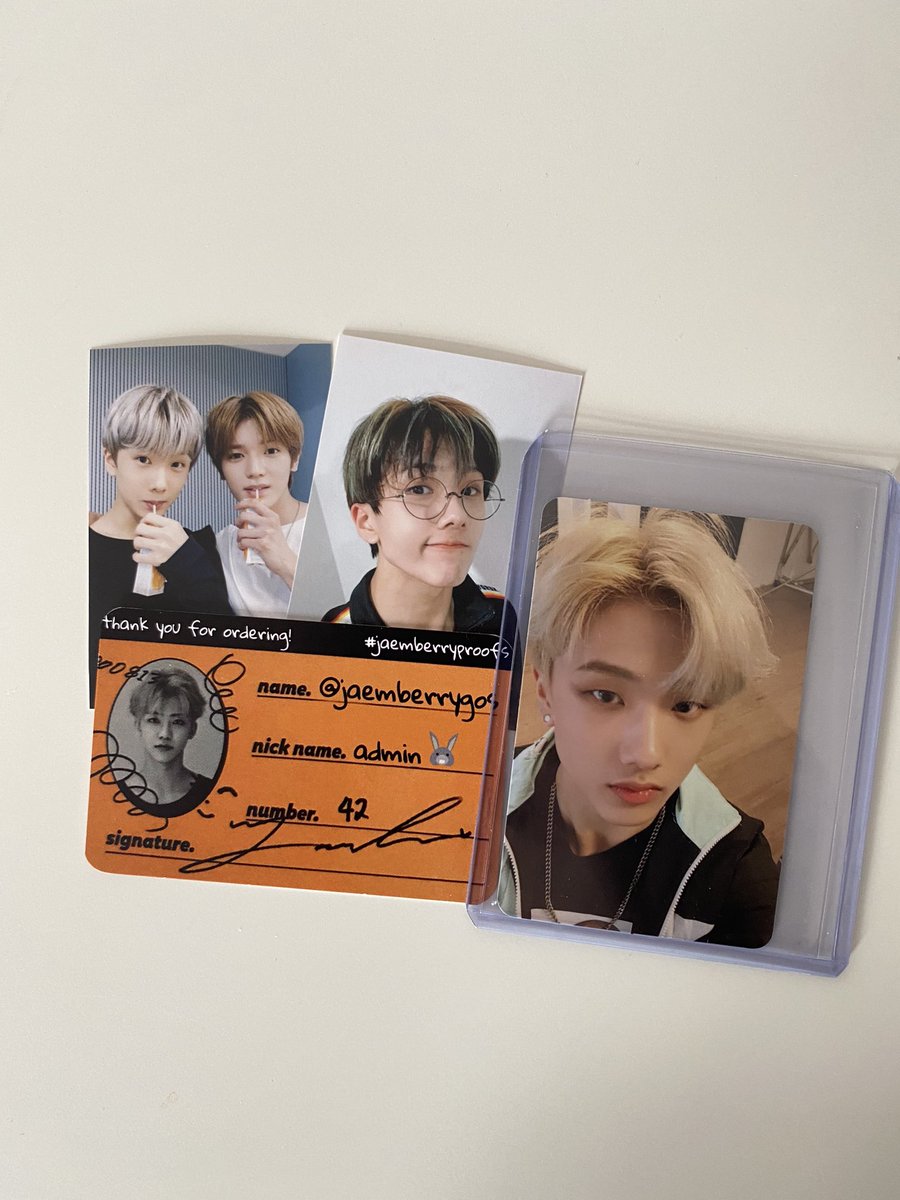 0MILEMARK's tweet photo. he arrived!! i cant believe i finally own my fav jisung pc🥺 thank you so much for holding the GO admin🐰💓 @jaemberrygos #jaemberryproofs https://t.co/3sdtN4zfrS