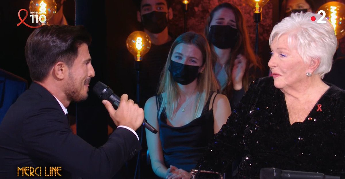 dumas_evelyne's tweet photo. @vincentniclo @linerenaud tellement de tendresse❤ d'admiration❤ dans vos regards 😘et beaucoup d'émotions 😢 je réécoute #PourToi et ces si belles paroles pour vtre amie Line 😘 très touchant moment 🙏🙏🙏
#Merciline #sidaction ⤵️
https://t.co/mv4Y1fxETP https://t.co/RcKbjYz85c