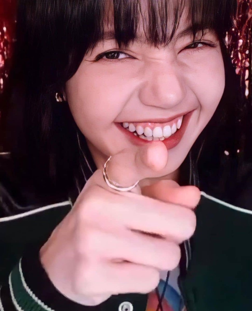 TeusResende's tweet photo. @EstvoResende2 @portalblackpink Adivinha qual bobo achou que iria sair o MV de Gone? https://t.co/P1koSP3GBL