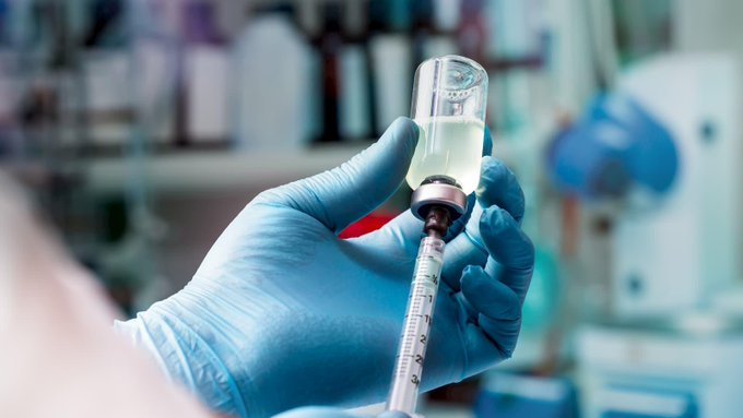 FRexpats_Q's tweet photo. En raison de la disponibilité récente de plus grandes quantités de vaccins, le #Qatar est maintenant en mesure d'augmenter considérablement le rythme du programme national de vaccination contre le #Covid_19. https://t.co/lrziuwTb8e