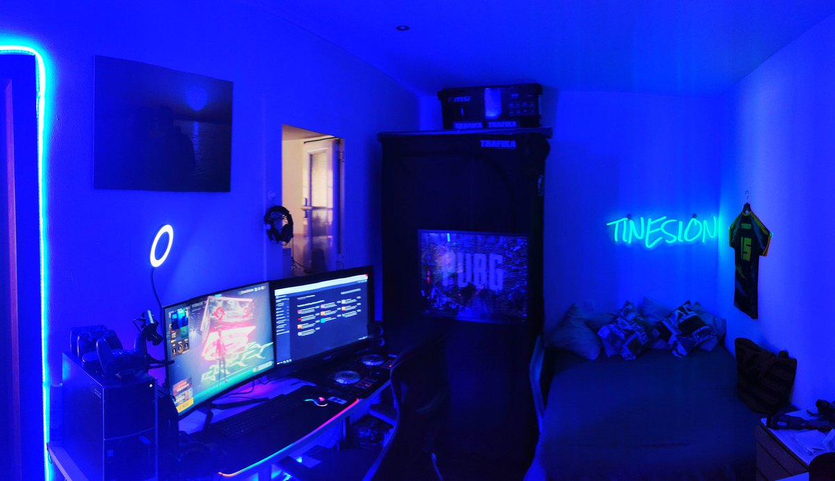 TINESION1's tweet photo. Quiero ver vuestras "Cuevas"🎮⌨️🖥️
Deja tu Set up en los comentarios! 
---
@TEAMprojectRt @RinconPUBG @Twitch_RT @promo_streams @GamingRTweeters @rtsmallstreams @Esport_RtK @NamelessSquad1 @HelixSquad1 @Rz_Empoule @Team_SQSC @Team_DTCc @TeamVicious__ @AzuleTeam @AustralMS_PUBG https://t.co/Fo2p8aGpUG