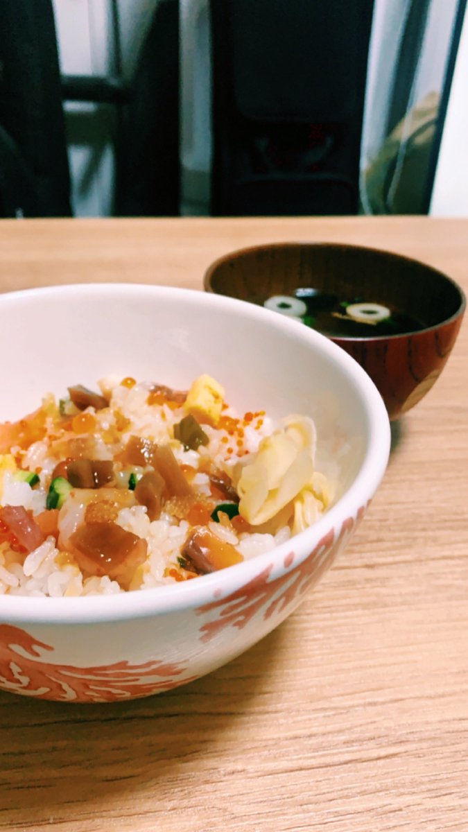 miyuuamazing's tweet photo. 今日は、リモート生出演ありがとうございました!📻
決めて頂いた、ディナーのちらし寿司、頂きます☺️🙏🏾✨
#northwave #xrossjam #miyuusic #miyuu https://t.co/JyX4bi9ukk