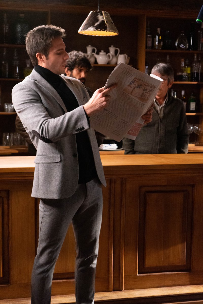SeriesRTVE's tweet photo. No te pierdas el capítulo de hoy de #DosVidasRTVE.

¡Te esperamos a las 16:30 en La1 de @rtve ! 😍 https://t.co/UIO8MIRl7z
