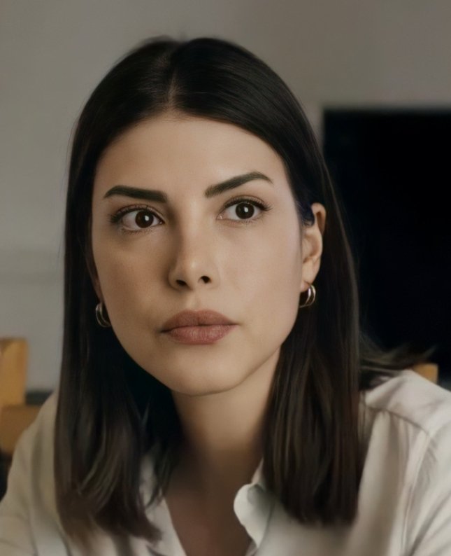 jn_deniz's tweet photo. yüzünde o kadaar güzel detaylar var ki 🌌
Such an ART 🎨🧡
@BaysalDeniz #denizbaysal #dbfc #teşkilat https://t.co/yTN7Te1F5S