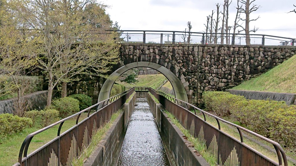 ryugasaki_post's tweet image. 【試験的ツイート】#茨城 県 #龍ケ崎 市内で「こんなところや、こんなもの あった?」なんてことを写真📷️付き&不定期で “ゆる~く”つぶやいてみます。
またよかったら皆さんが、ご存じのそんな場所やそんな物を以下のタグで、つぶやいて頂けると嬉しいです🙇
#こんなところも龍ケ崎