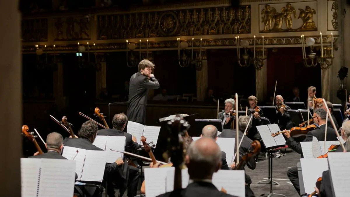 OperaActual's tweet photo. 🏡🎼 Para celebrar la Semana Santa el @teatrosancarlo ofrece en streaming la 'Petite Messe Solennelle' de Rossini del 2 al 30 de abril
👇 Consulta aquí todos los detalles
https://t.co/dXp8XJB0xF https://t.co/HZo1CLP0wV