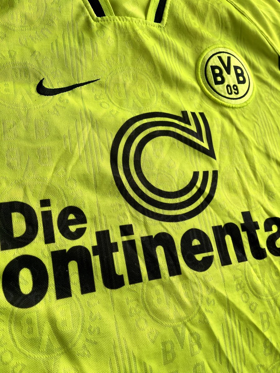 KitsScotland's tweet photo. Anyone a fan of classic Dortmund?
We definitely are!
#DerBVB https://t.co/26jRYc3k8t