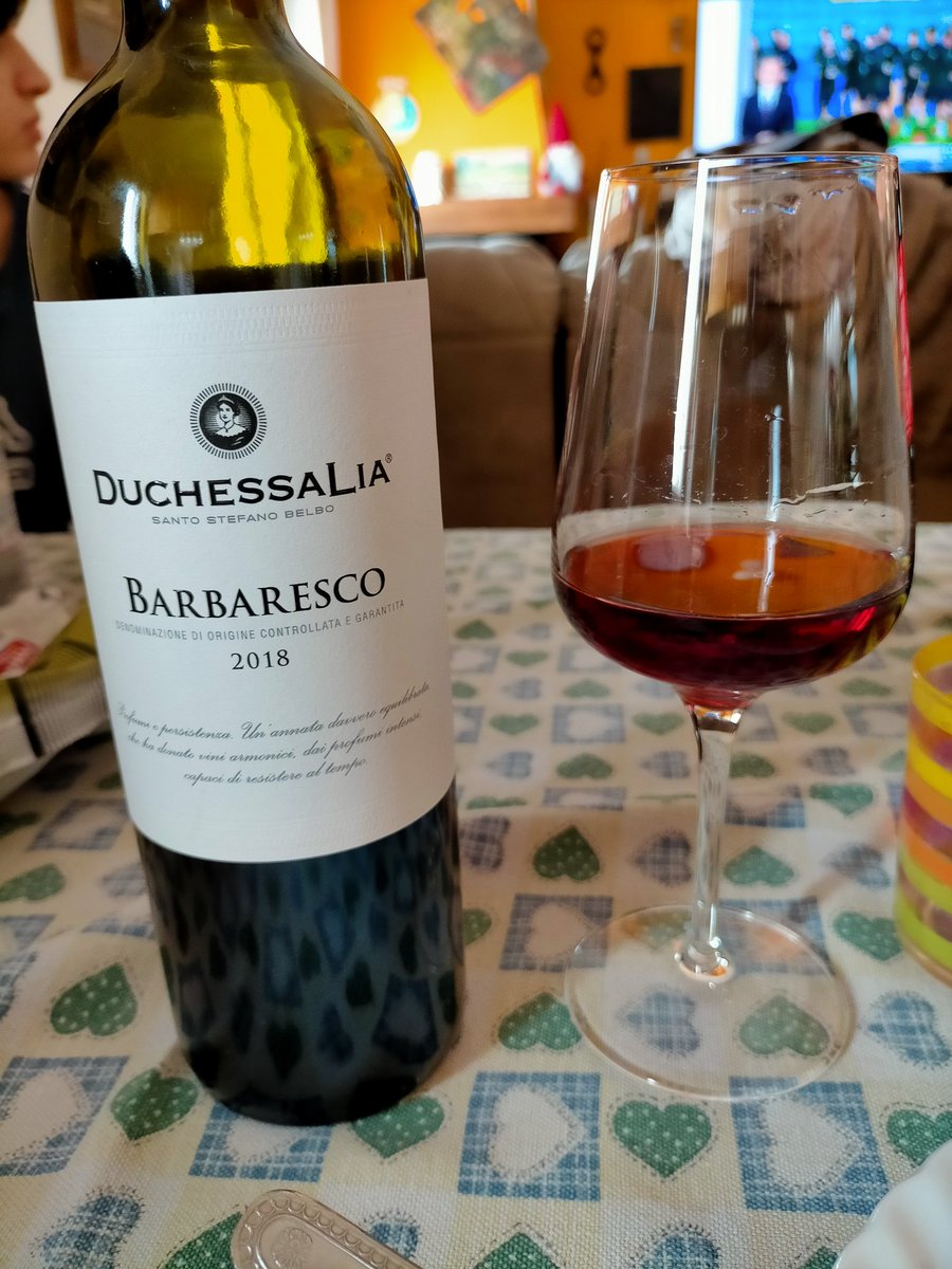 #DuchessaLia Barbaresco 2018.
#wine #winelover #enology