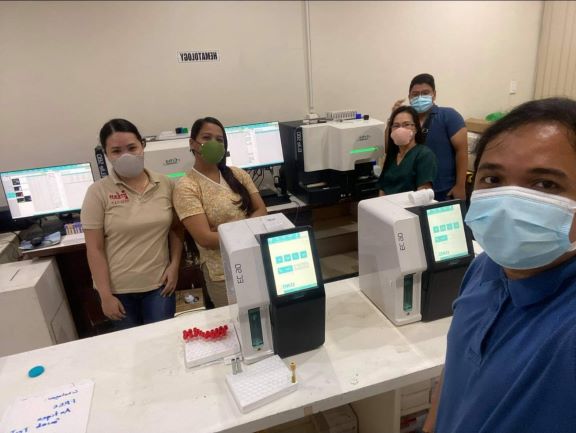 ErbaMannheim's tweet photo. Newly installed!
2 Elite 580 units and 2 EC 90 units in the VII Region in the Philippines.
To all our dedicated partners, thank you so much.
#analyzers #EC90 #Elite580 #greatpartners #weareerba https://t.co/rGaKpfkdEx