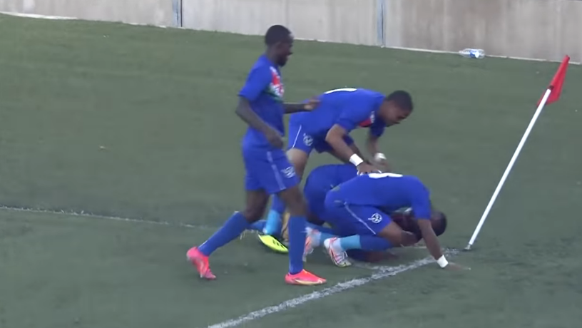 foet247Africa's tweet photo. Peter Shalulile bagged a brace to help Namibia beat Guinea 2-1.
#AFCON2021Q #NAMGUI https://t.co/ZC6mZBGxSY