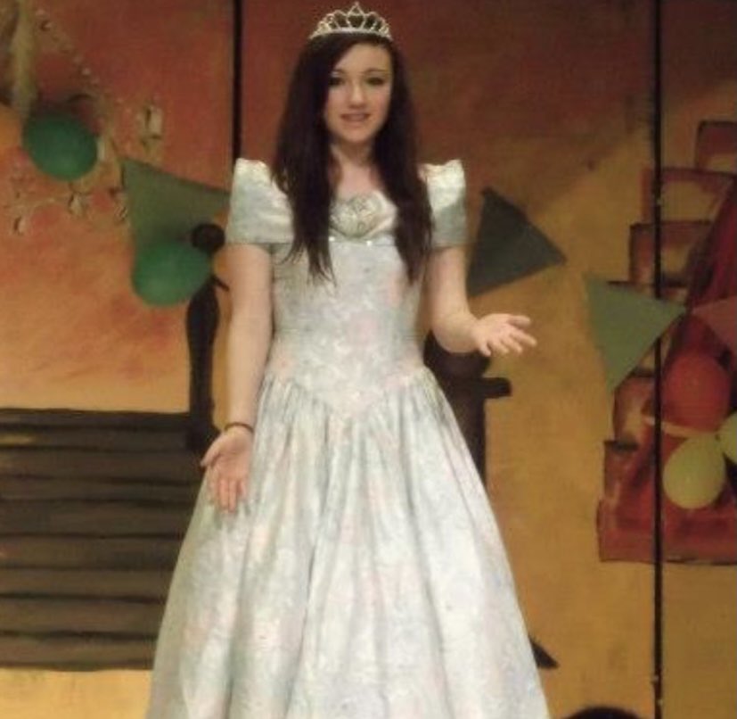 HAPPY WORLD THEATRE DAY FOR YESTERDAY! 🎭 

Took a trip down memory lane! From my first professional pantomime, to my first ever principle role as Cinderella in my High School Production! 

What a whirlwind it’s been, I CANNOT WAIT TO GET BACK ON A STAGE! We’re so close!💪🏻🎭🌎💡