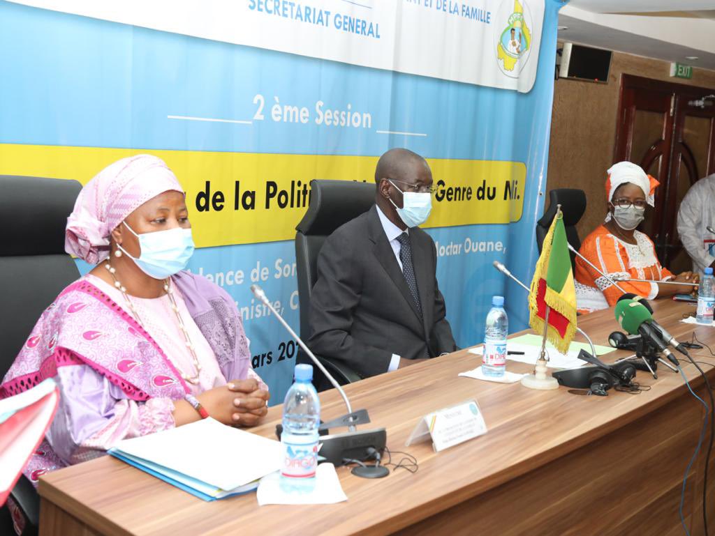 MoctarOUANE_PM's tweet photo. #ConseilSuperieurdelaPolitiqueGenre         Le Mali est résolument engagé à promouvoir un dév. harmonieux, inclusif et durable qui favorise le capital humain notamment “femmes et jeunes”. Pour ce faire, œuvre à l’égal accès aux opportunités économiques, sociales et politiques. https://t.co/4XiNURHB3x