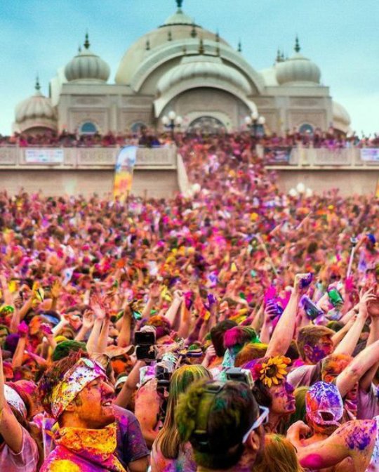 Happy Holi everyone! 💚❤💛✨
#Holi #HappyHoliIndia #happyholi #Turkey