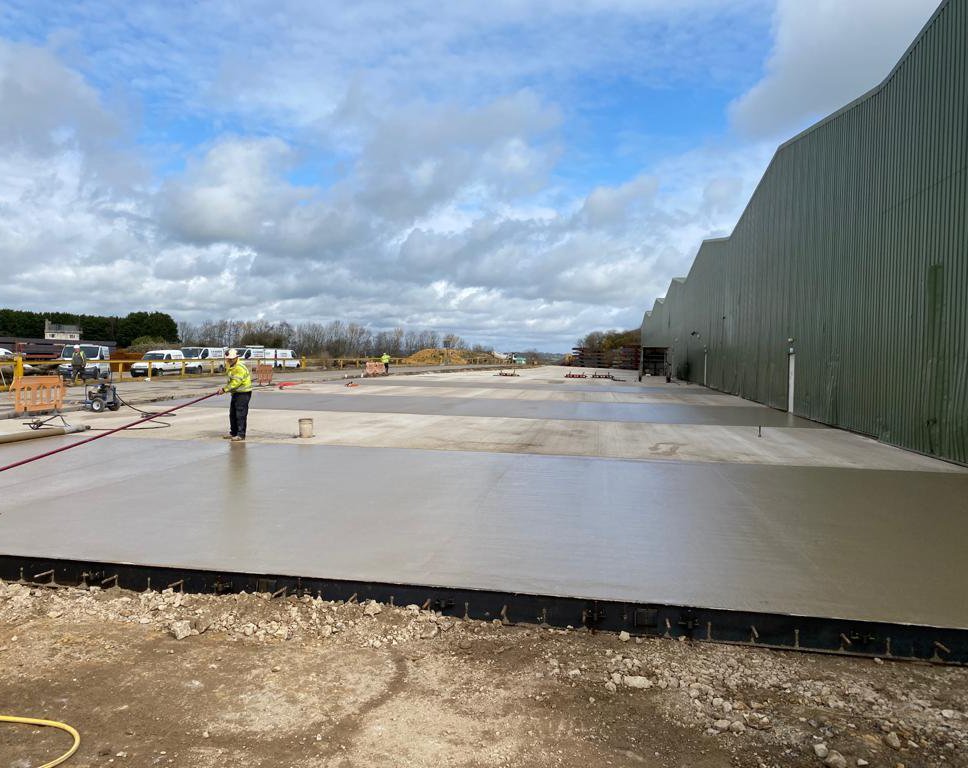 AJNSteelstock's tweet photo. A big shout out to R M Mogridge Contracting Ltd for laying some new concrete at our Henstridge site last week. Just over 2,400 m² of the grey stuff was laid for a new outside storage area to help meet the continued demand for our steel.
#morespace #moresteel #moreorders https://t.co/C0FLzyeNxe