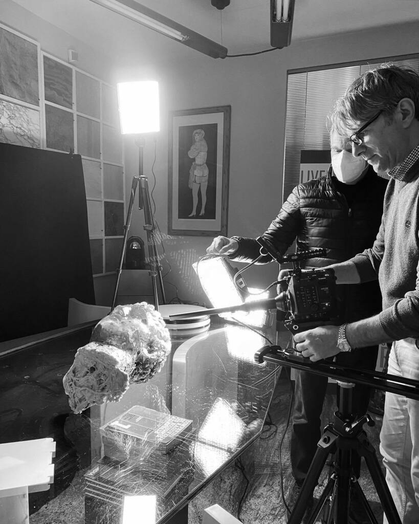 StoneCash_net's tweet photo. StoneCash team behind the scenes 😉🎥📸🎞💥
.
#JoinTheCommunity #JoinTheRevolution #StoneCash #SmartFair #stoneindustry #digital #SmartFairDigital #digitalisation #marble #granite #machinery #tools #b2b #smartworking #smartbusiness #marketing #dig… https://t.co/4M2GGk3MTz https://t.co/YE6JbNHA9O