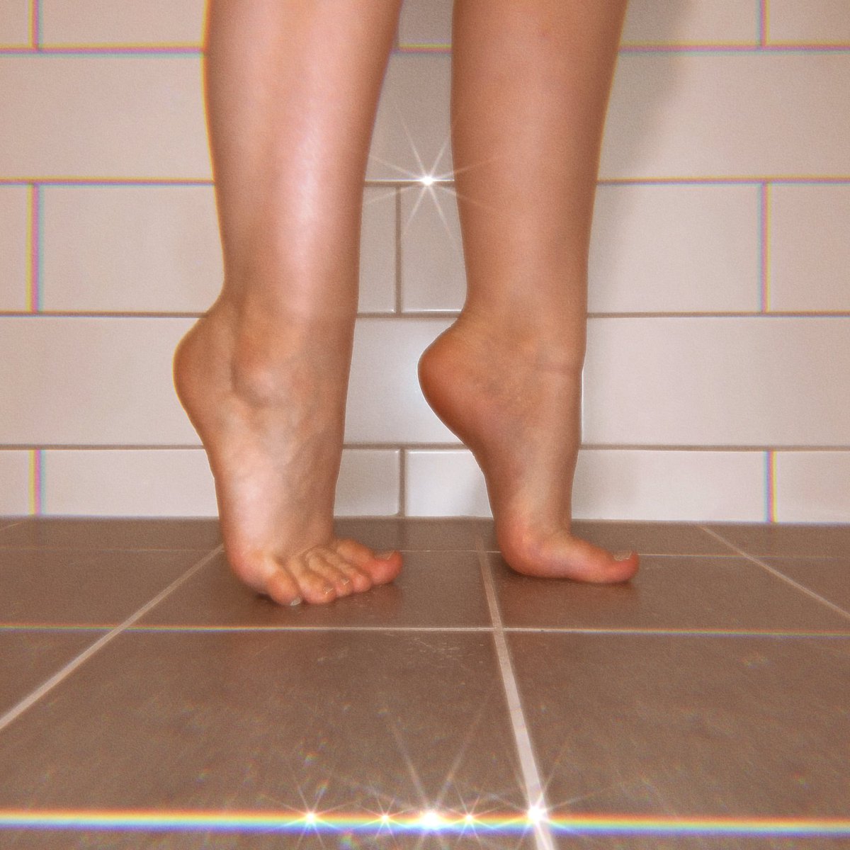 lzyfeet's tweet photo. tippy toes💘 dm for more☺️ #feetpics #sellingfeetpics #buyfeetpics #prettysoles #prettyfeet #feetfinder #sellingfeetpics #feetselling #cutefeet #nails #toenails #toes #footlovers https://t.co/9Z0YOz0LXJ