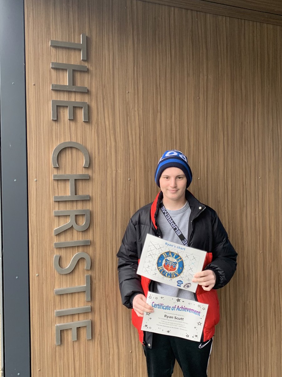 TheChristieNHS's tweet photo. Teenager Ryan Scutt, who was told he had cancer on his 15th birthday, is celebrating the end of his proton beam therapy after becoming the 2,000th person in the UK to benefit from this pioneering NHS treatment.

Read Ryan's story 👉 https://t.co/039jXREMbq

@NHSEngland @NHSNW https://t.co/S0N9aYEJaK