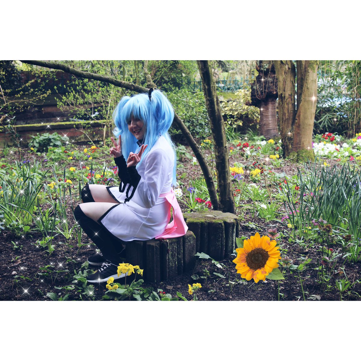 MiaSchiavox's tweet photo. Had so much fun doing this photoshoot! Go follow me on Instagram https://t.co/mbYKdSM6cm #cosplay #noel #soranomethod #celestialmethod ✨💕 https://t.co/1lC5W95KMt