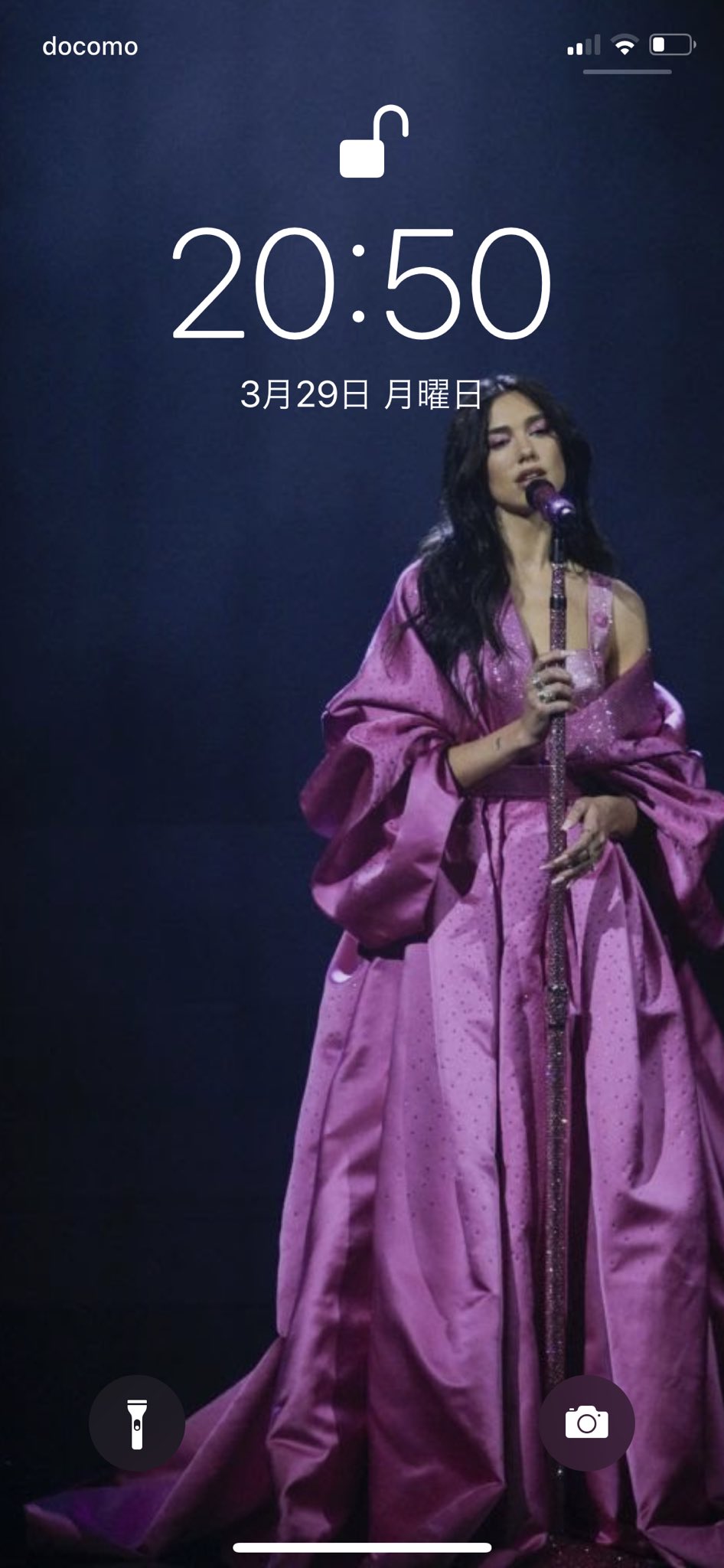 Twitter 上的 Fm802 Rock Kids 802 Ochiken Goes On Rock Kids 802 まもなくはじまります 先日のグラミー賞のパフォーマンスが 素敵すてきすぎて 待ち受けがデュアリパな ころもです あなたの 待ち受け画像は何 今夜も Rk802 よろしくねっ