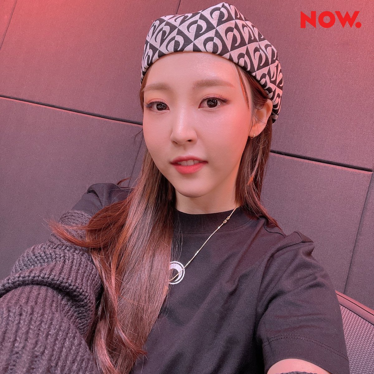 npop_zip's tweet photo. #마마무 #문별 이네 studio문나잇🌙 오늘은 21학번 새내기🌱 #온앤오프(#효진 #MK #제이어스 #와이엇 ) 이랑 #경이로운별다방 열어봅니당✨ 혼돈의 고민상담 받을 분은 요기루🤳 문자 #7117 (정보이용료 100원) #NOW온에어 #MAMAMOO #ONF 보쇼보기💎https://t.co/ACk8ZVGHel https://t.co/j8LlropRCZ