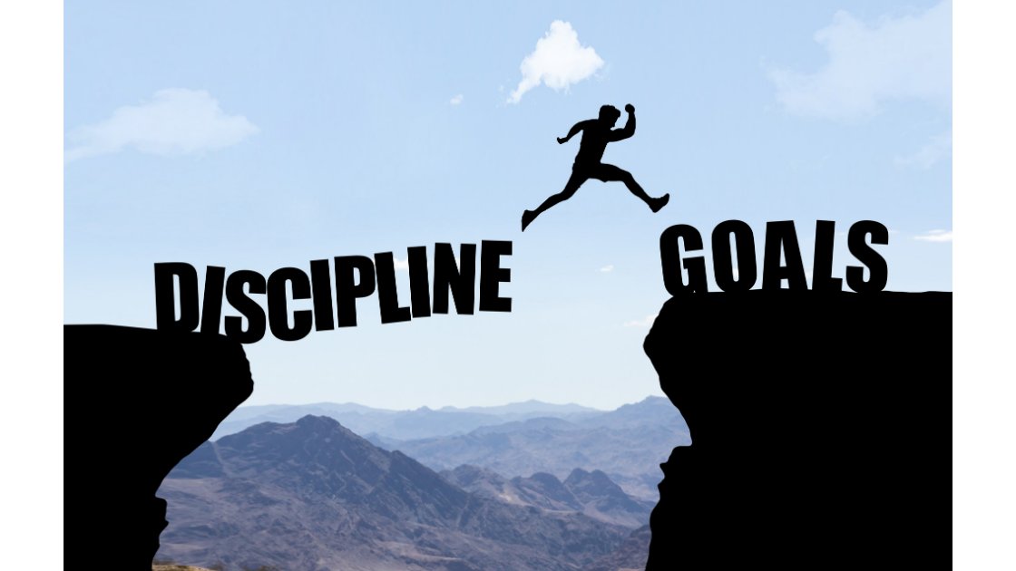 Wordality_ca's tweet photo. #Success goes where energy flows! You can train your brain to have better #discipline by promising to accomplish one small goal every day. Every week, add another goal. They'll add up until you're the best version of yourself you can be! 

#mondaymotivation #MARK1051 #goals https://t.co/8qssPZaIuC
