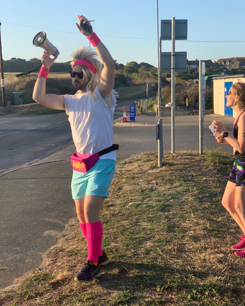 Disco lights, van playlists, ‘entrance themes’ for your pending runner, it’s been done and done well. Especially when you’re at an Exchange with other teams, all waiting on your runners to show. 🚥

Spontaneous car park disco’s FTW! 🕺#MondayMotivation #RagnarWhiteCliffs
