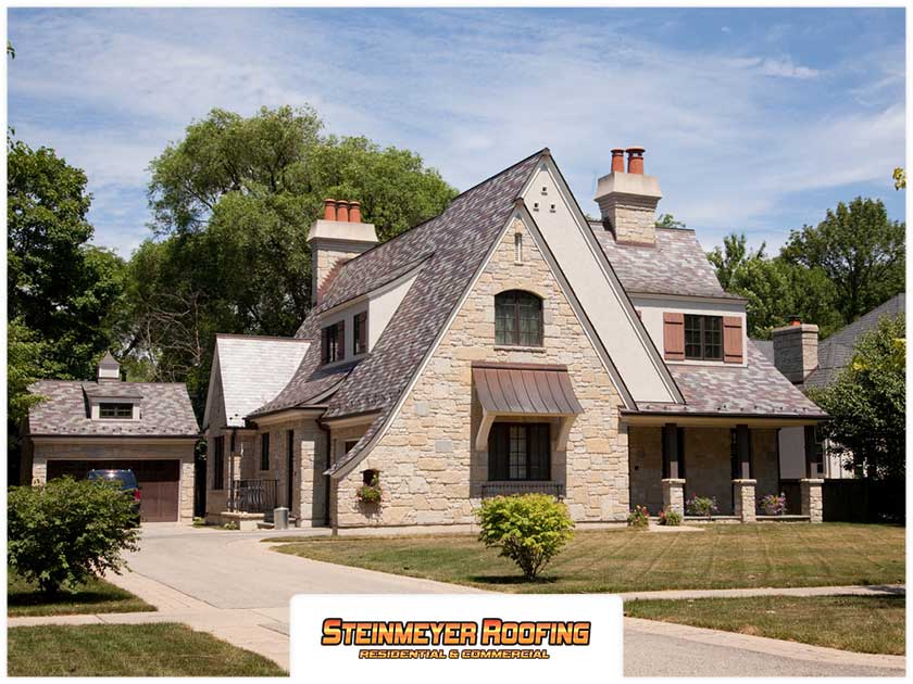 Steinmeyer217's tweet photo. In the market for a new home? Don’t forget to ask these three essential questions about the roof. https://t.co/04Oq6fLEDT https://t.co/INbUUw9G6u
