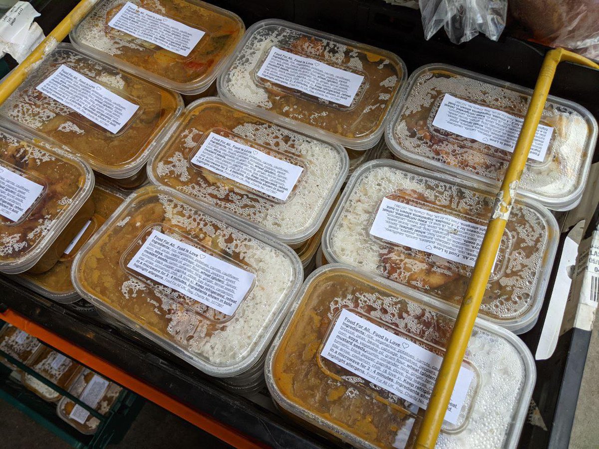 Our volunteers are up early everyday to prepare, cook, package and deliver food to those in need. 

If you know anyone in need, get in touch today.

#fooddelivery #foodforall #bikedelivery