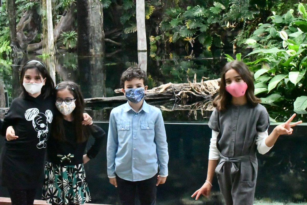 FundacioFidem's tweet photo. Els guanyadors del #PremisFIDEM20 'Infants i Joves' ja han gaudit de la seva visita al @CosmoCaixa!
'Equip Escuts', el grup guanyador, va visitar les instal·lacions, per seguir coneixent les professions #STEM https://t.co/GyMyZEbbGd