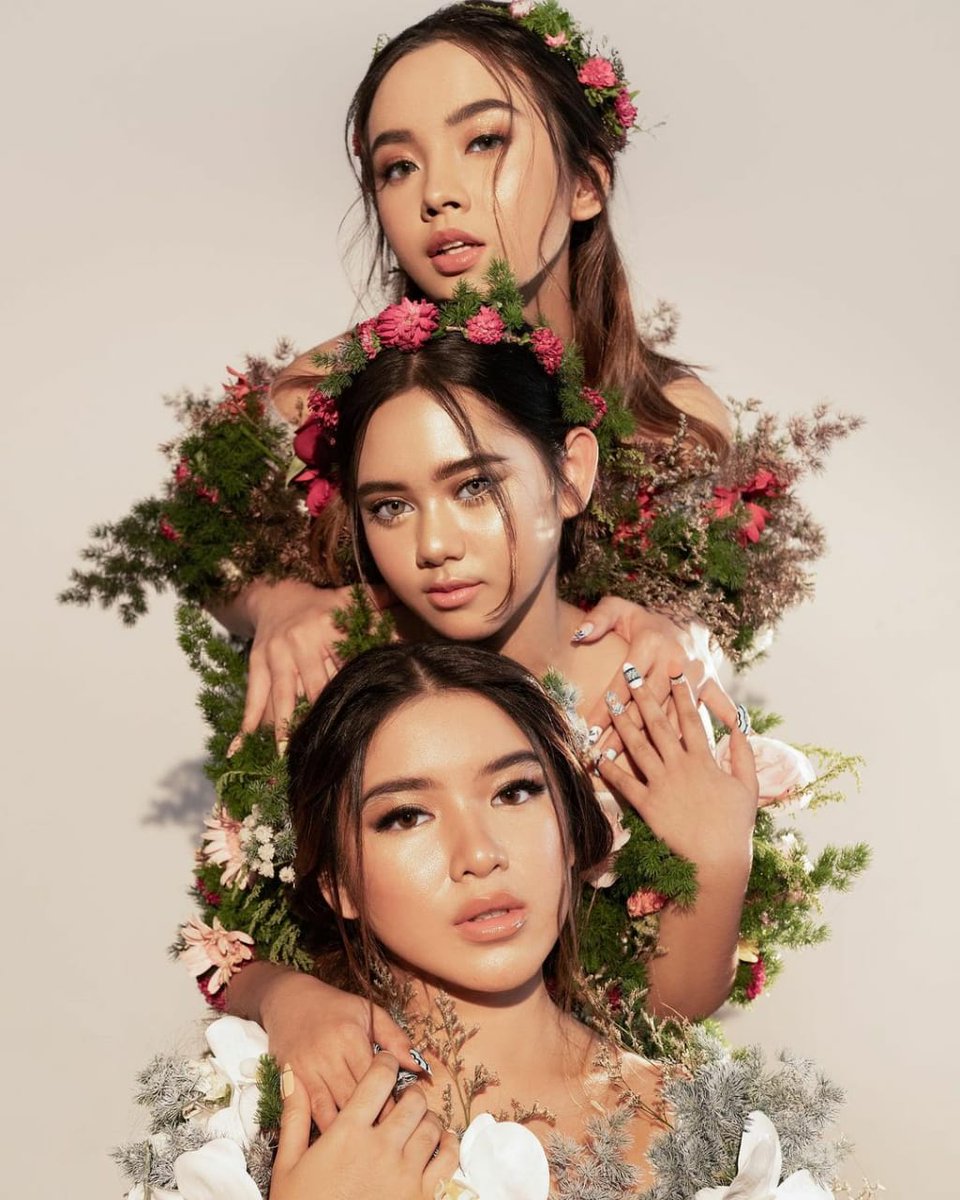 vancelynnn's tweet photo. #SuperGirlsComeBack 
 ❤@YaelahZiva @LyodraIdol10 @initiaraandini 💜

21:00 "Indonesia Idol" https://t.co/sJYdkL2CS5