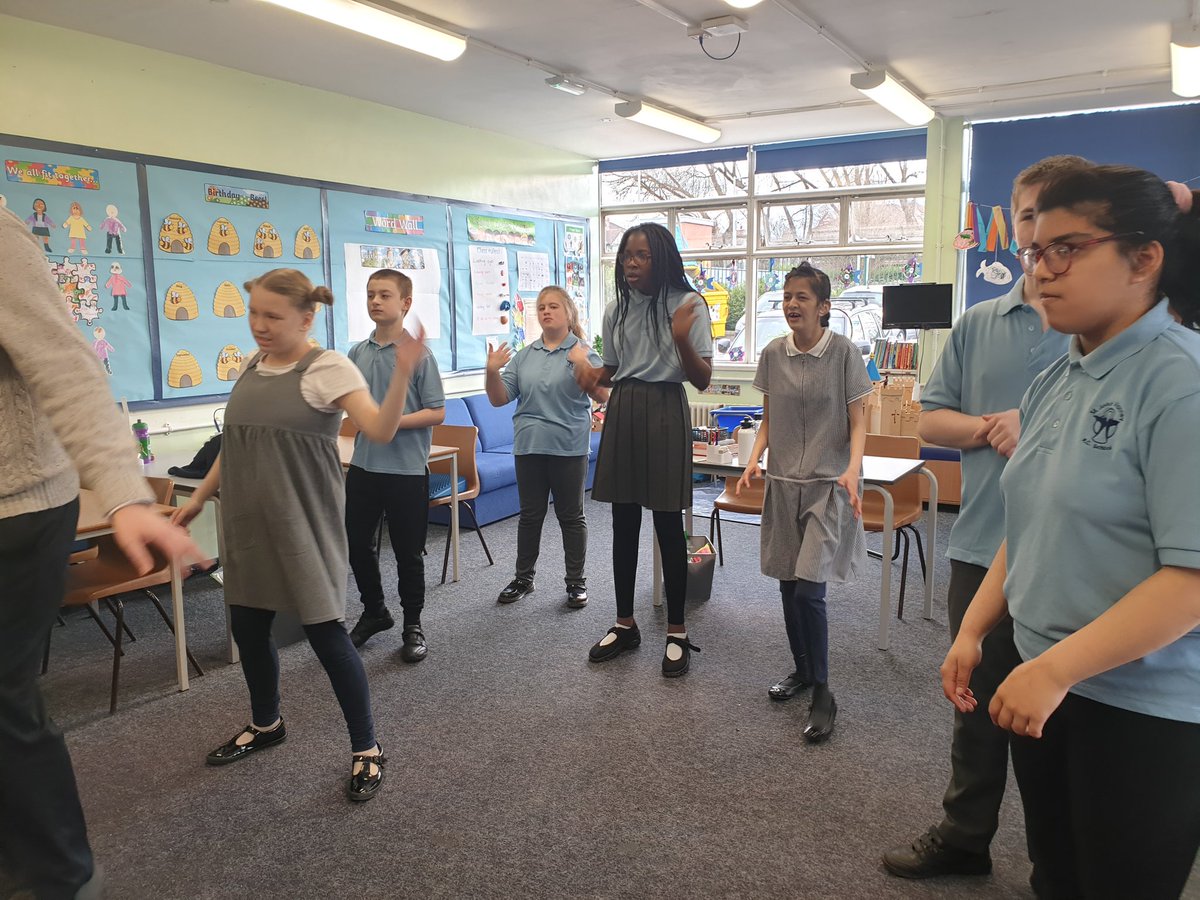 MissSha41023023's tweet photo. We are extremely proud of class 6 who completed their sponsored dance this morning. They dance for a full hour without stopping. #Lockdownlent @StJohnVianneySc https://t.co/a3yunN46w2