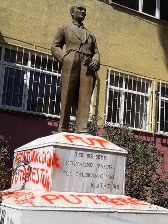 Sahibinden satılık..! Ve aşağılık nesil !